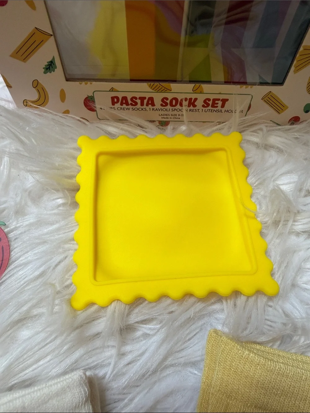 NWT, Buon Appetito Pasta-Themed Sock Set - Multicolor 4 pairs